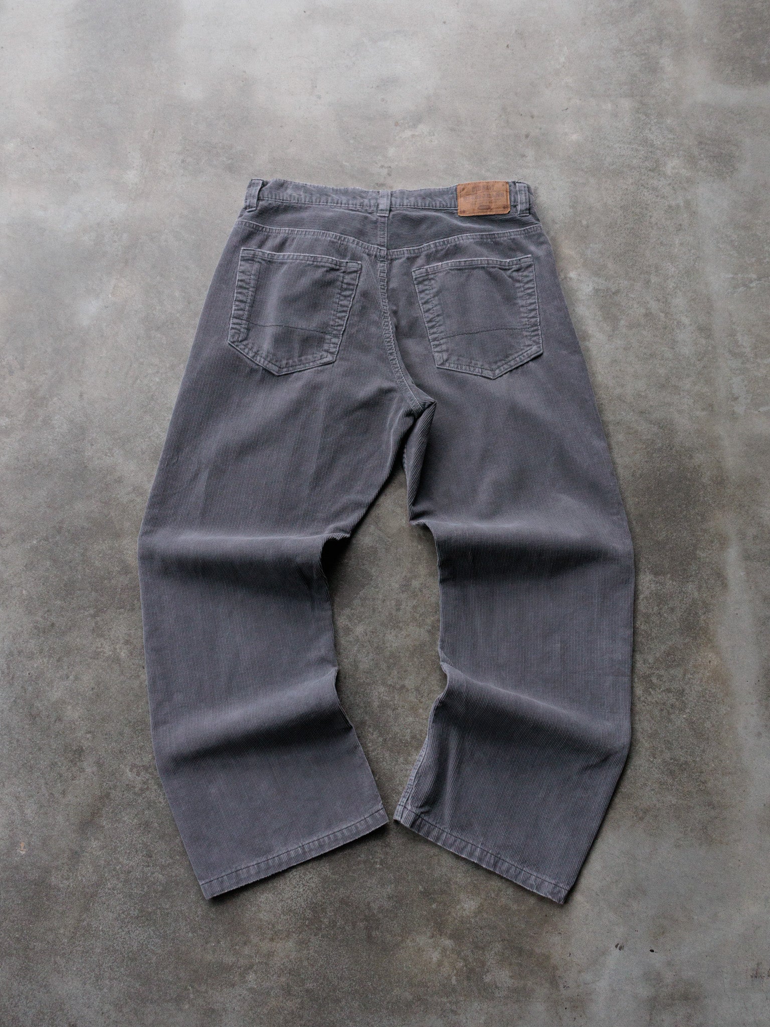 Vintage 00s Grey Old Navy Corduroy Pants (W32)
