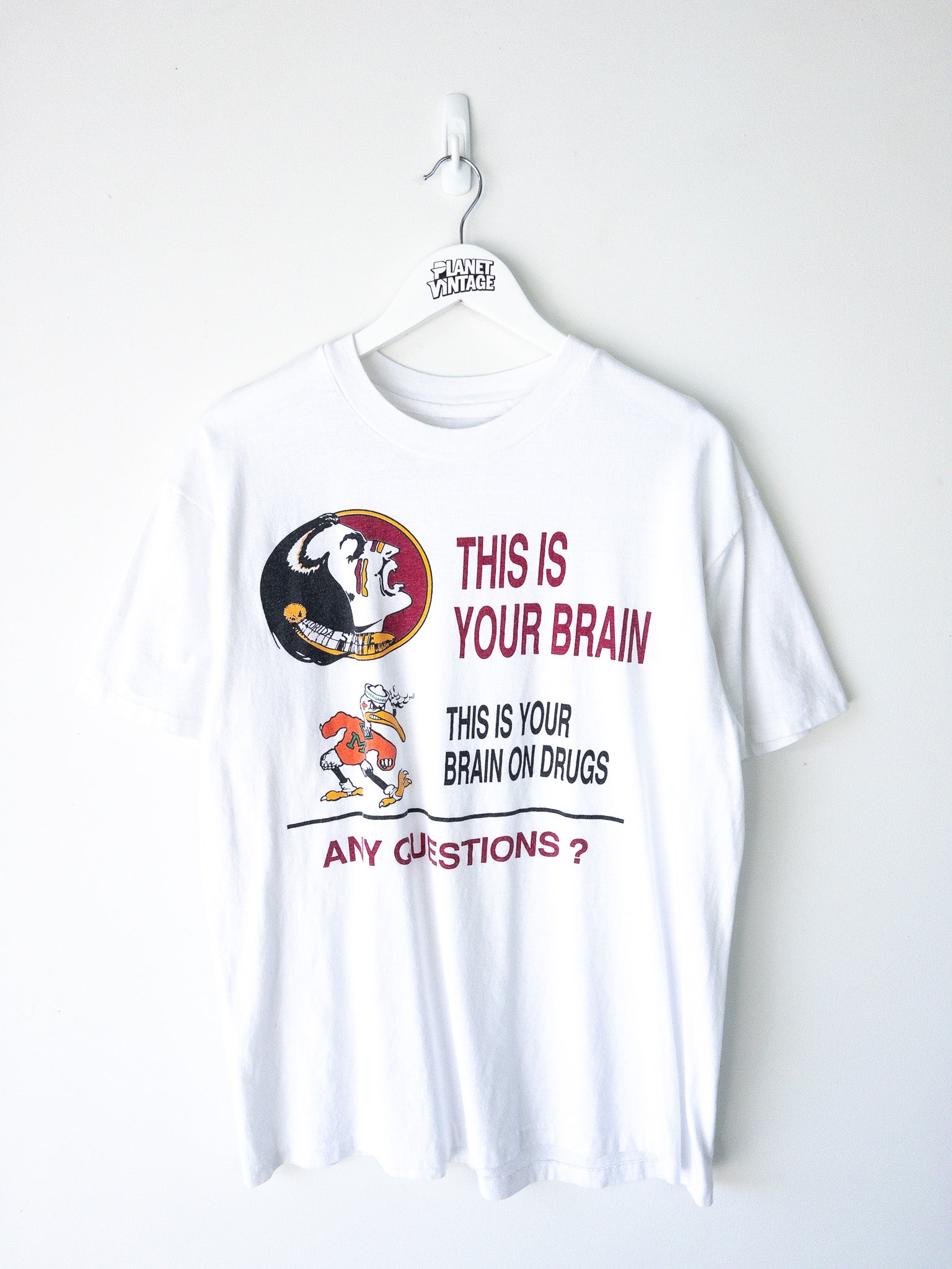 Vintage Redskins Vs Hurricanes Any Questions Tee (L)