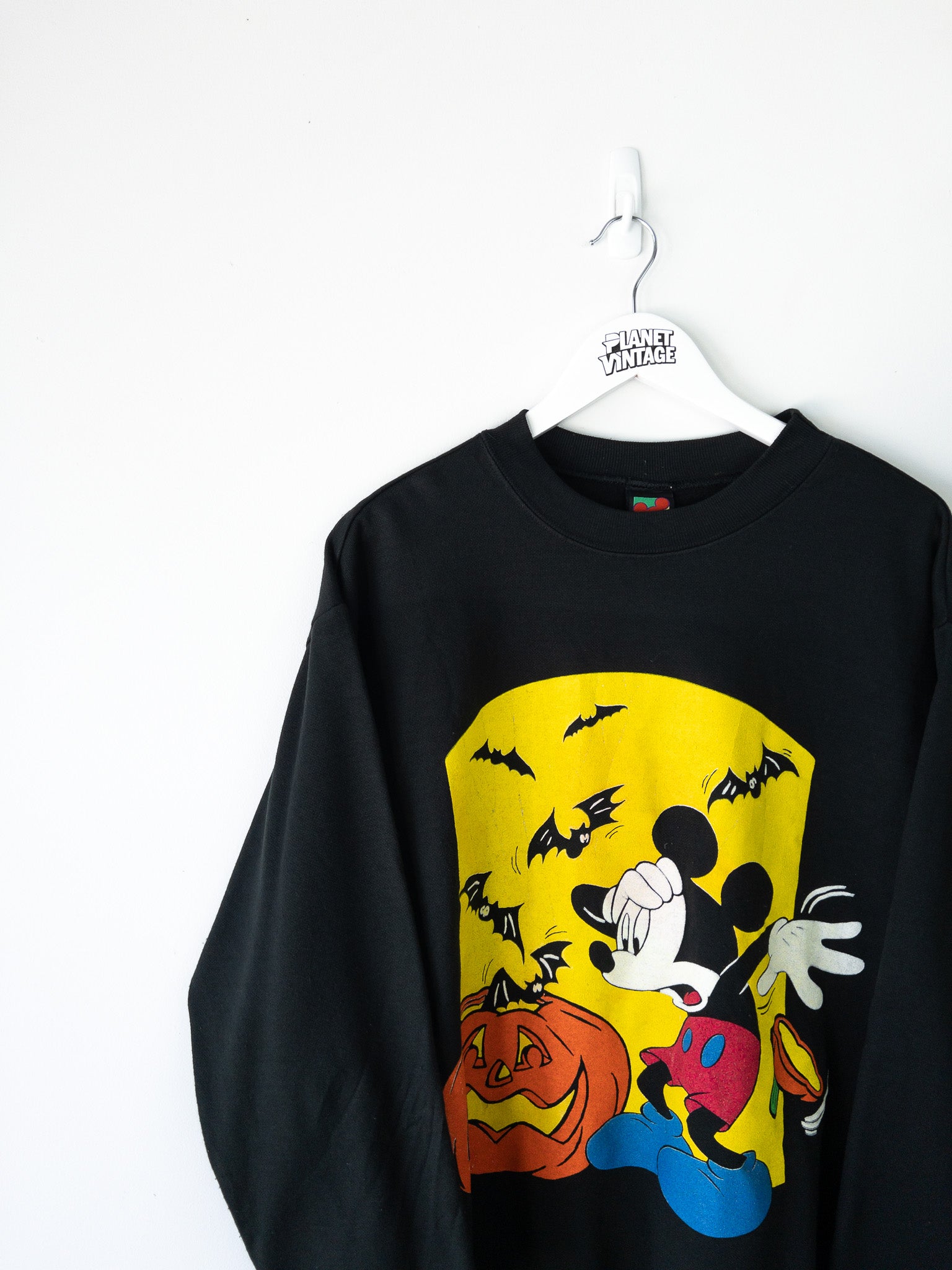 Vintage Mickey Mouse Halloween Sweatshirt (XL)